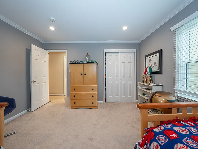10 Hansen Ct — Photo 30