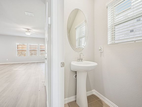 The Lassen floorplan with the Sleek interior package.