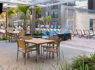 615 W 7th St, Austin, TX 78701