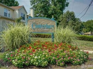 300 Ventnor Ct, Piscataway, NJ 08854