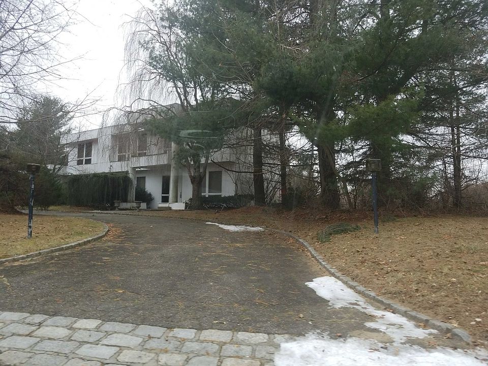 1st image of 19 Quail Run