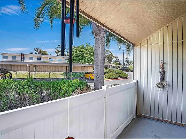 8026 Linda Vista Rd #2G — Photo 7