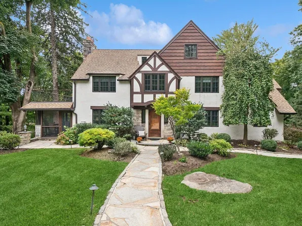 98 Stephenson Terrace, Briarcliff Manor, NY 10510