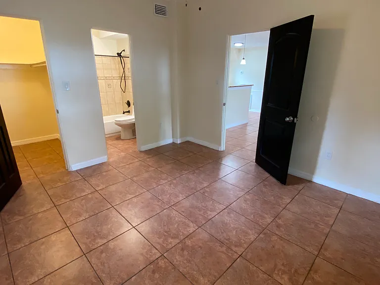 5233 Brosche Rd — Photo 13
