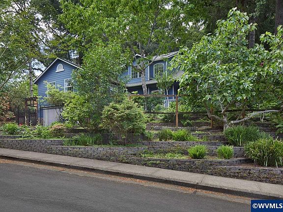 3rd image of 1876 NW Woodland Dr