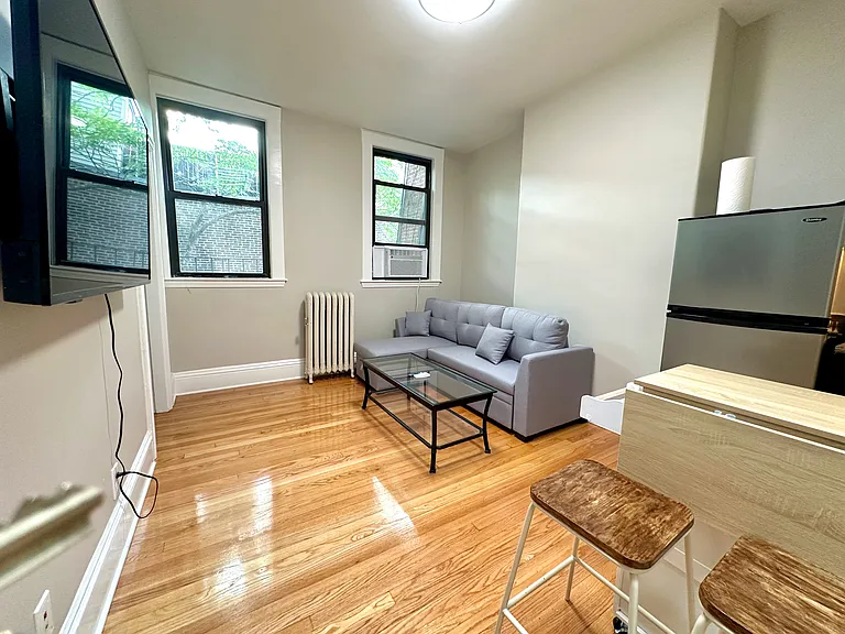 141 Arlington St #6 — Photo 2