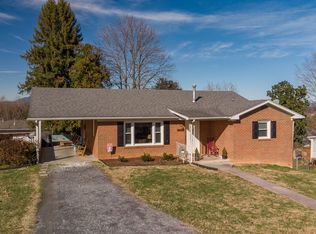 311 Summit St, Lexington, VA 24450