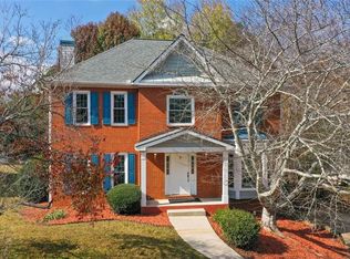 1329 Willow Tree Dr, Woodstock, GA 30188