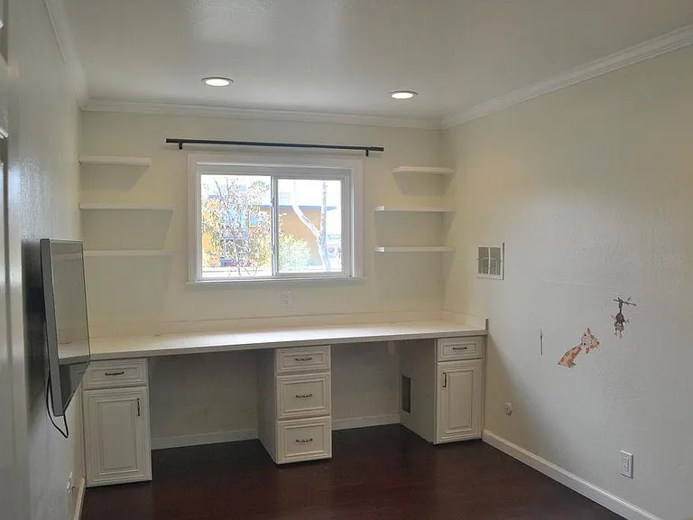 3050 Los Prados St #9 — Photo 10