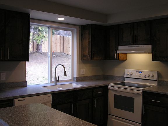 2nd image of 1309 Easthills Ter