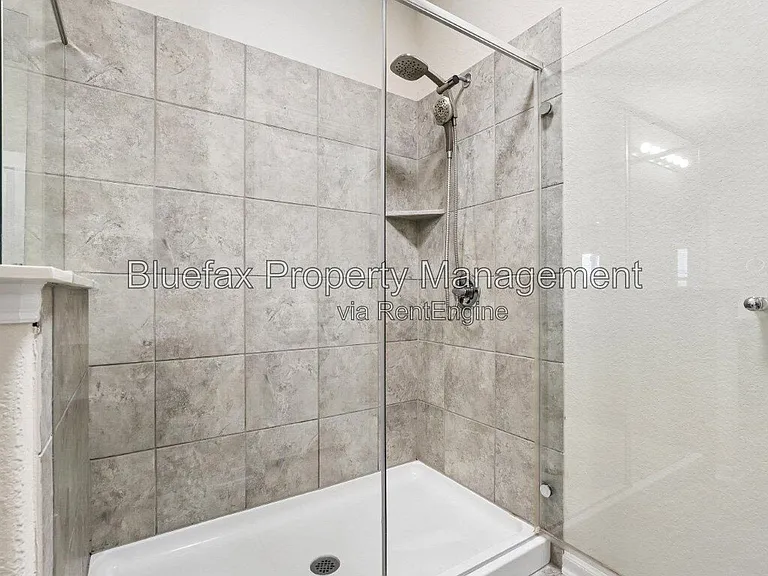 1807 Golden Maple — Photo 38