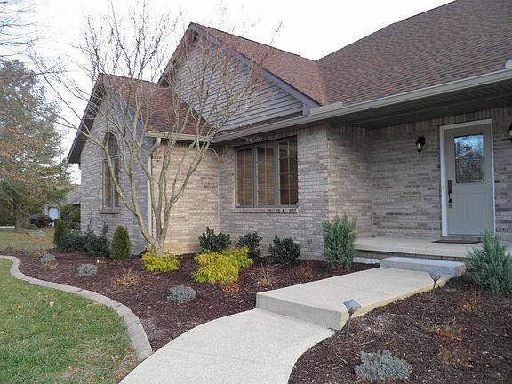 4th image of 4880 N Briar Gate Dr