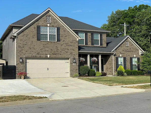 200 Brunswick Cir, Versailles, KY 40383