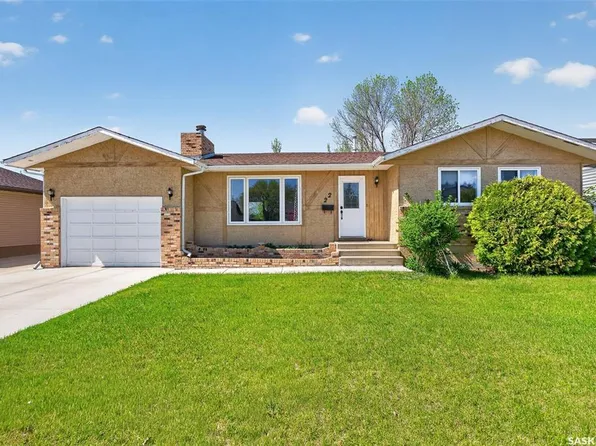 22 Edelweiss CRESCENT, Moose Jaw, SK S6J 1E5