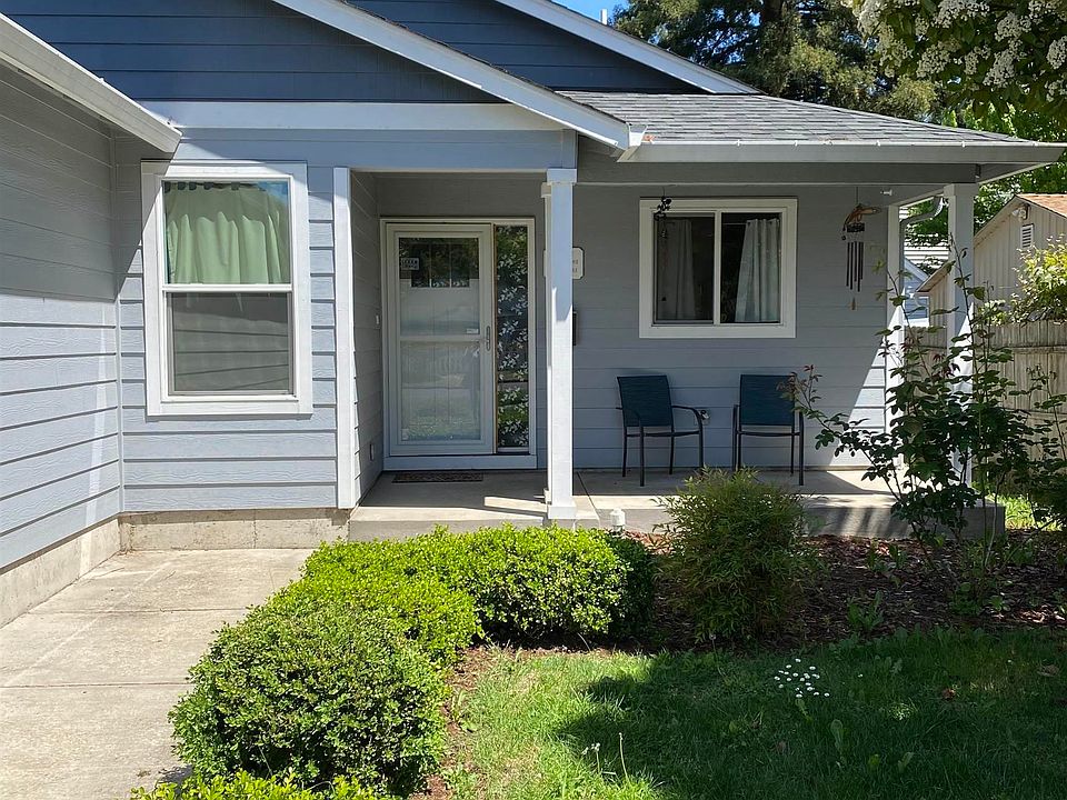 2nd image of 640 Kingwood Ave NW