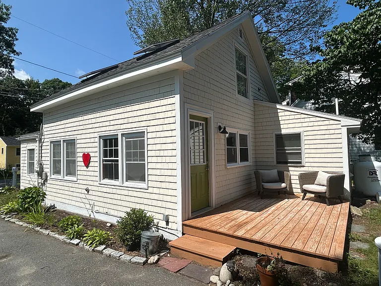 57 Underwood Rd — Photo 7