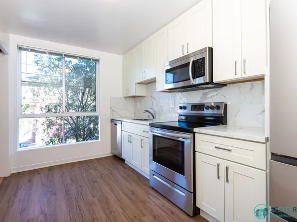 1247 11th Ave #102, San Francisco, CA 94122