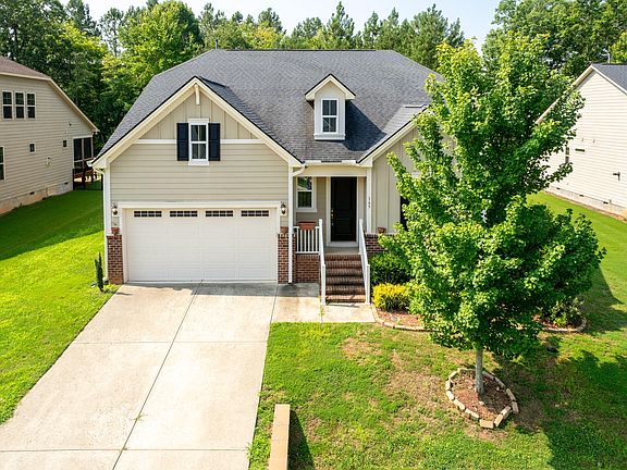 5th image of 165 Olde Liberty Dr