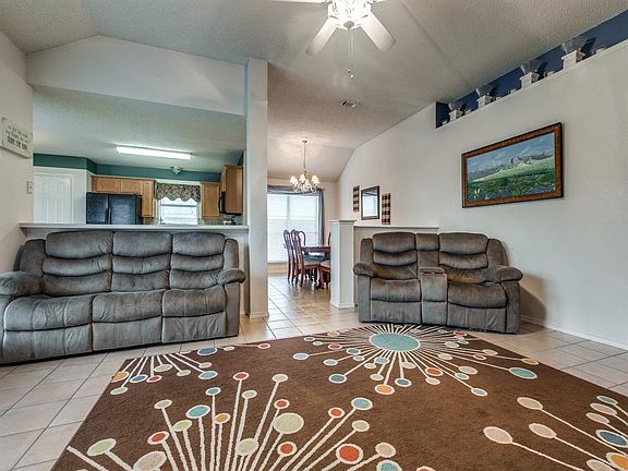 4th image of 1705 Crestmeadow Ln