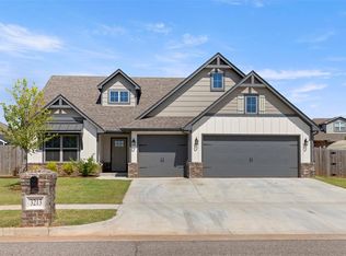 3213 Brookstone Pass Dr, Yukon, OK 73099