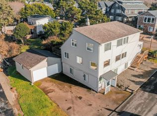 529-531 537th St SW #32, Lincoln City, OR 97367