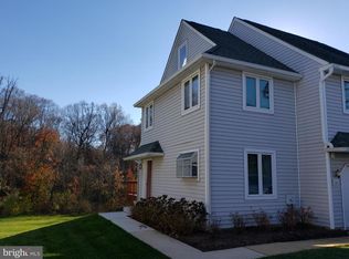 97 W Thomas Ct, Kennett Square, PA 19348