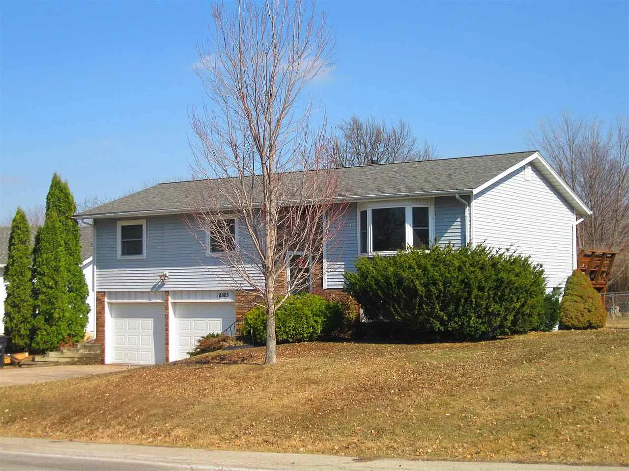 8503 Ridgewood Rd photo 1
