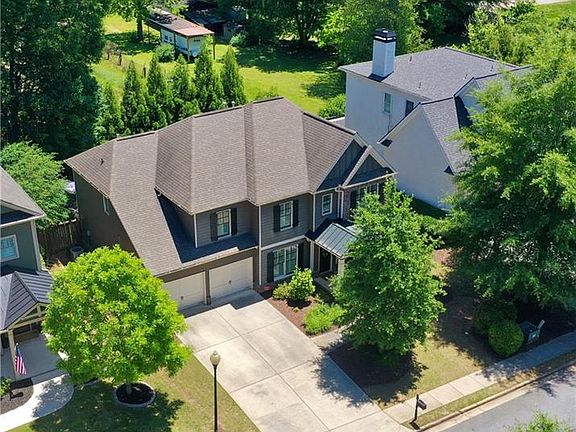 3rd image of 2646 Devin Ct SE