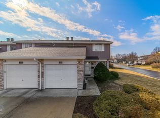 1224 Reading Ct, Wheaton, IL 60189