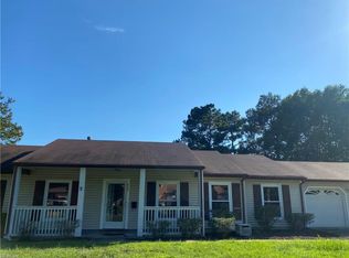 927 Moyer Rd, Newport News, VA 23608