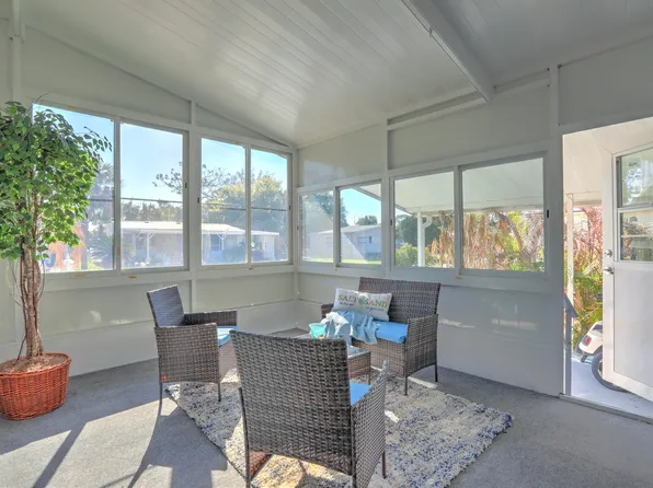 467 E Marlin Circle, Micco, FL 32976