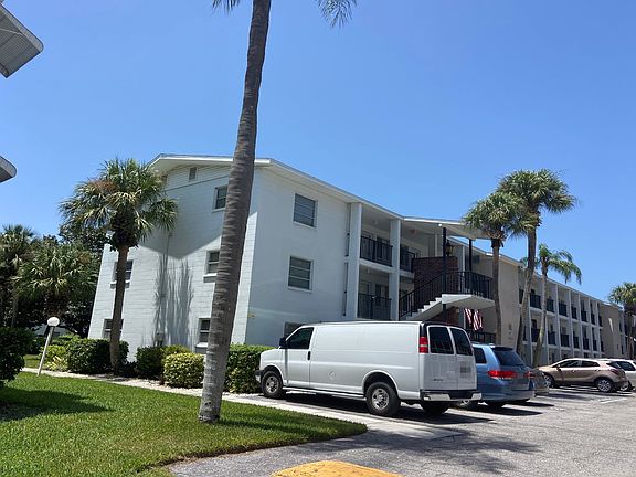 3rd image of 2024 Canal Dr #M24