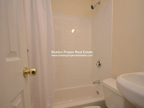 28 Phillips St. #4 Boston - Beacon Hill Unit Photo 4 (1)