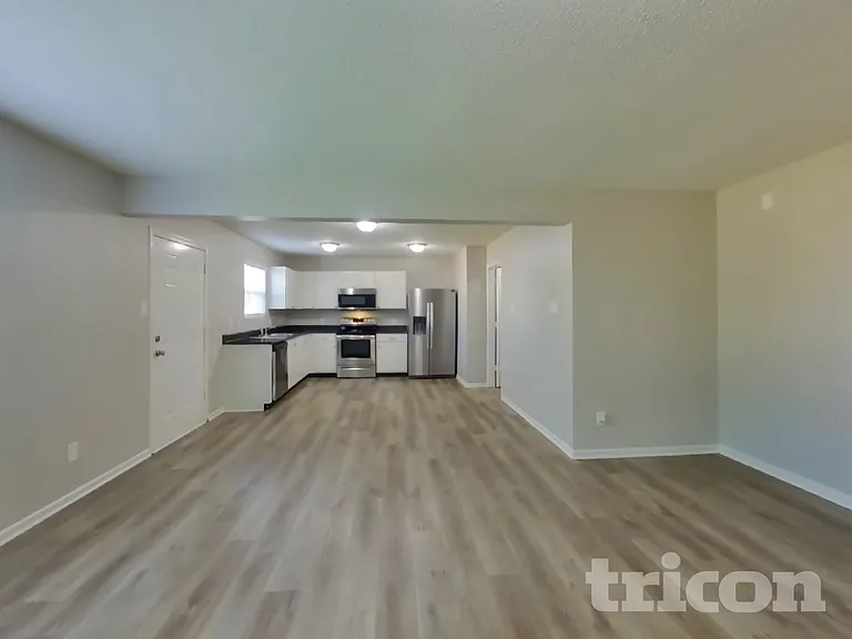 6238 Monteo Ln — Photo 2