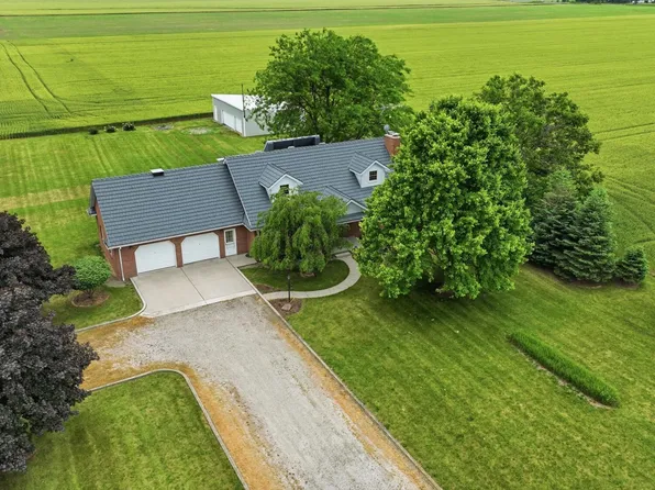 13807 Frankfort Rd, Swanton, OH 43558