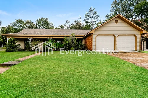 646 Randall Cir Photo 1