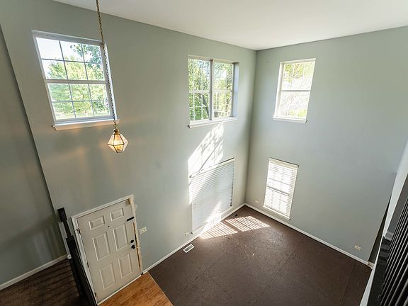3rd image of 2519 River Bend Ln