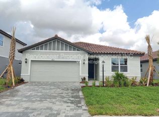 3823 Savanna Palms Ct, Bradenton, FL 34211