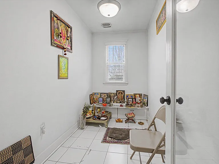3078 Dickinson Dr — Photo 32