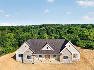 5000 Metamora Rdg, Metamora, MI 48455