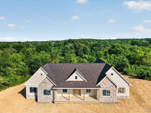 5000 Metamora Rdg, Metamora, MI 48455