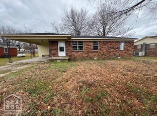 1411 Eaton St, Corning, AR 72422