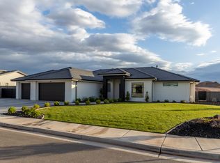 888 N Grand Heights Dr, Saint George, UT 84770