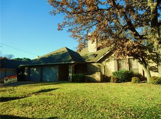 3305 Westgrove Dr, Arlington, TX 76001