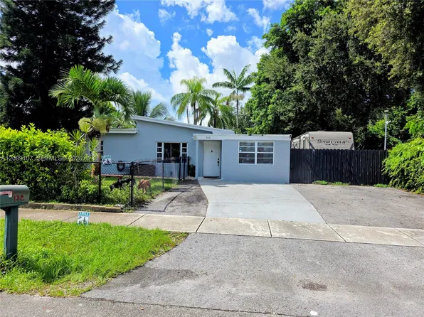 102 Williams Rd, West Park, FL 33023