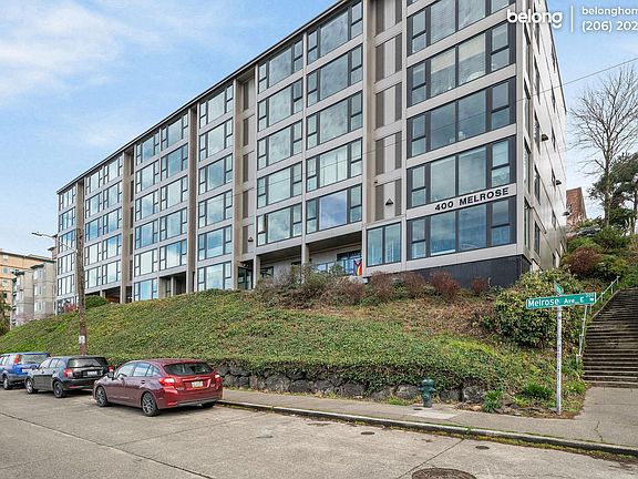 2nd image of 400 Melrose Ave E APT 103