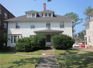 12202-12200 W Clifton Blvd, Lakewood, OH 44107