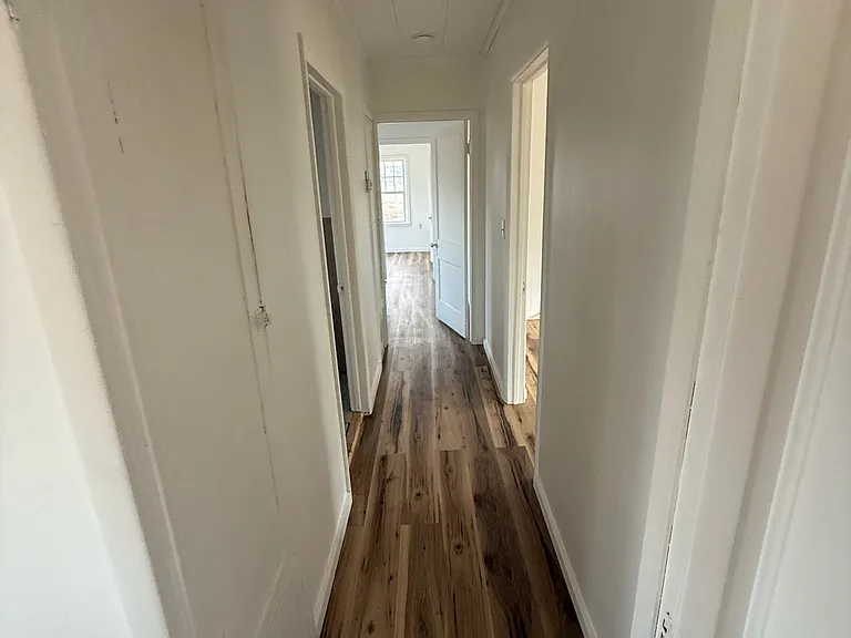 1521 N Park Ave — Photo 4