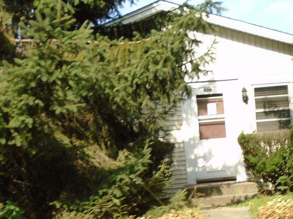 2nd image of 914 N 7th St