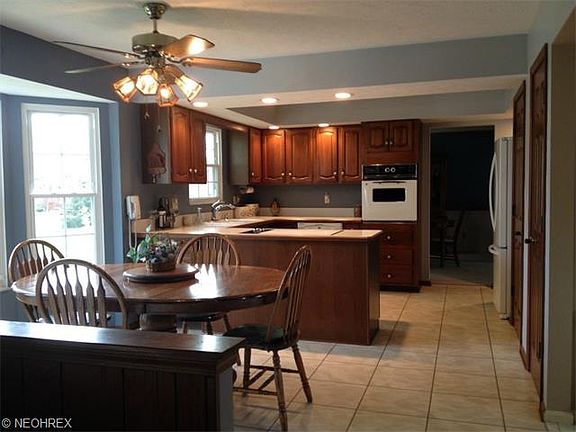 3rd image of 28194 Settlers Reserve Way